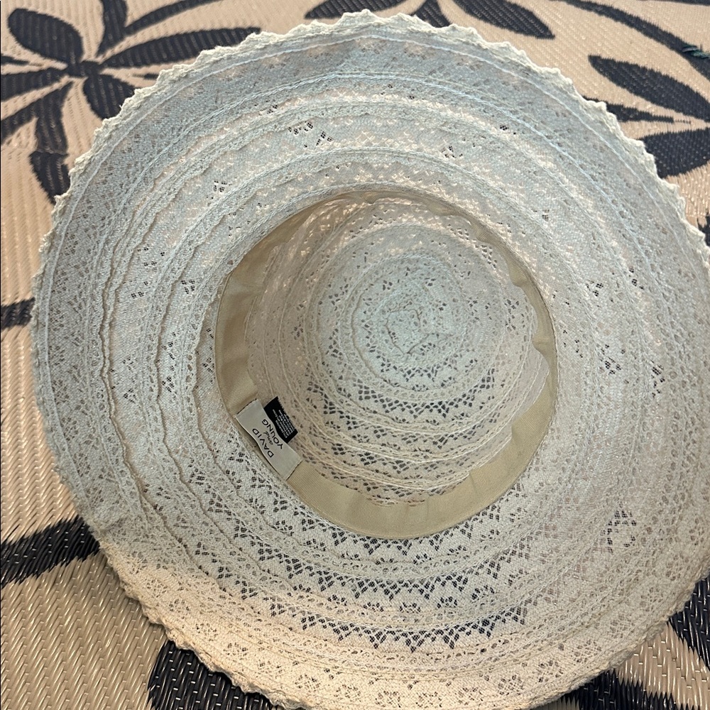 David and Young Elegant Cream Hat - Picture 3 of 4